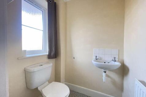 Cloakroom / WC