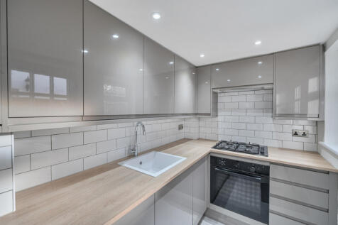 1372950-15-6900e7...