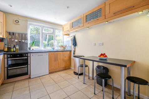 1361158-5-68dbc4c...