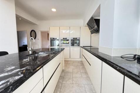 IMG_7199 (Large).JPG