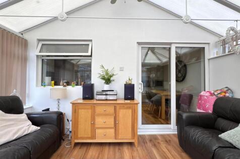 Conservatory 2.jpg