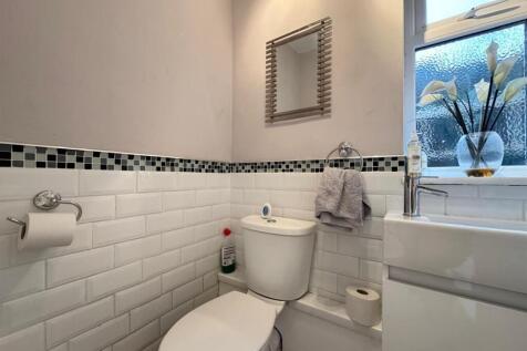 Downstairs WC.jpg