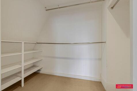Walk In Wardrobe
