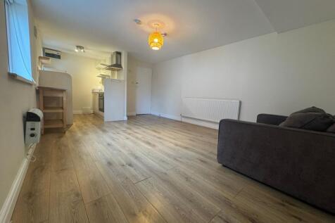 f17616d2-3370-41e3-8173-006ebfb3c0ce