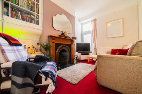 Call 02920 454555 to secure your viewing_6