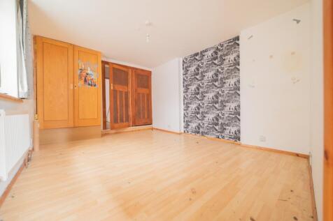 Call 02920 454555 to secure your viewing_9