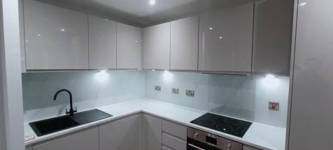 WhatsApp Image 2025-10-16 at 18.04.20 (1).jpeg