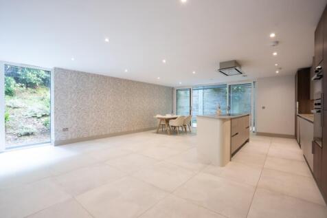 78 lilliput road flat 1-21