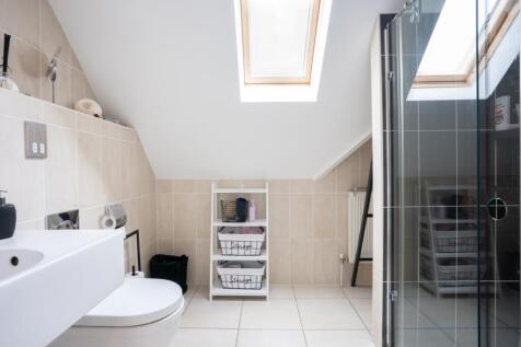 2 wellwood close-04 - top floor ensiute