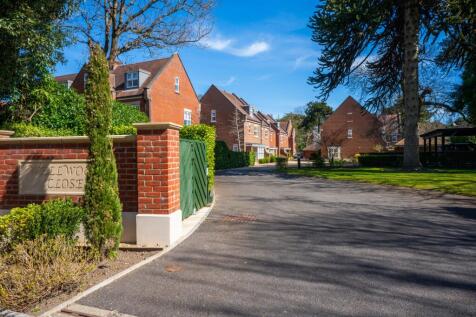 2 wellwood close reshoot march-10 private road