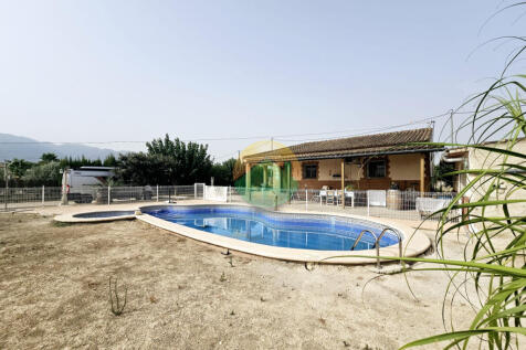 3 Bedroom Detached For Sale-LIB01-5