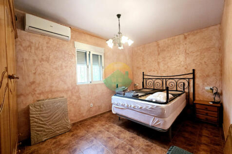 3 Bedroom Detached For Sale-LIB01-20