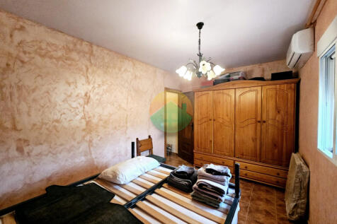 3 Bedroom Detached For Sale-LIB01-21