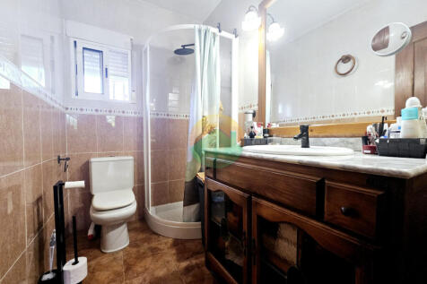 3 Bedroom Detached For Sale-LIB01-23