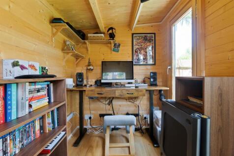 Garden Office..jpg