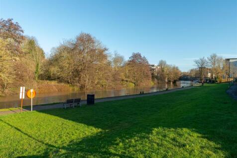 Nearby Riverside Location.jpg