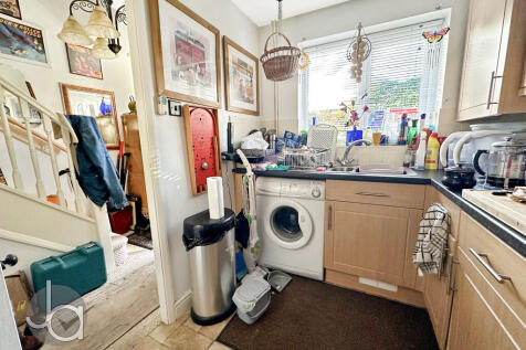 20251108_14451896...