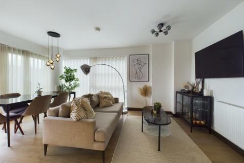 Kitchen/Dining/Living Area