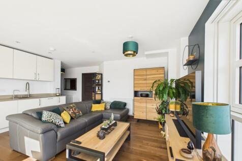 Kitchen/Living Area
