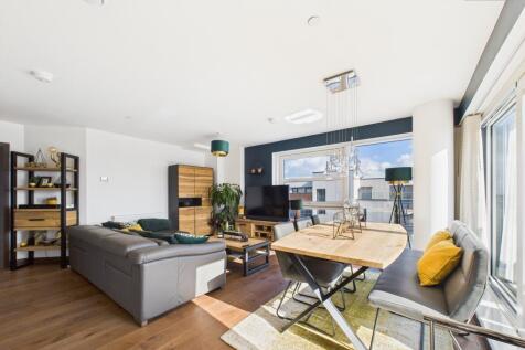 Kitchen/Living Area
