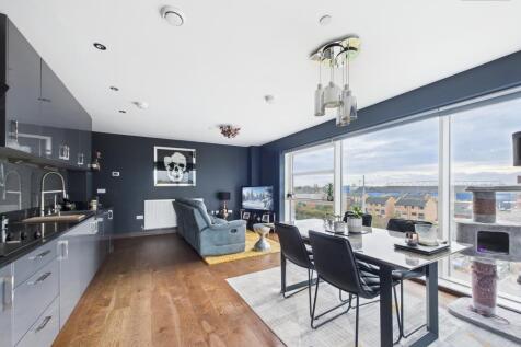 Kitchen/Living/Dining Area