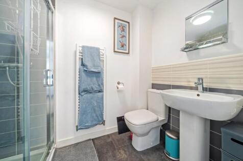 1295273-6-682caab9cd295-ARW