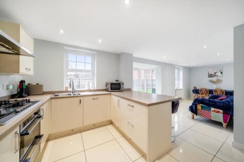 -69315170293d8-l-1385931-8-6930120f2d637