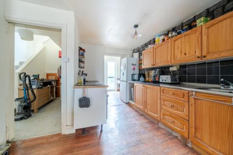 1343694-7-68af90e42ac6f