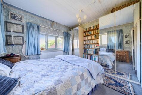 1357943-8-68d17798edf0b