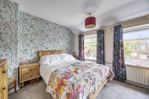 1359640-6-68d6e1ce70084