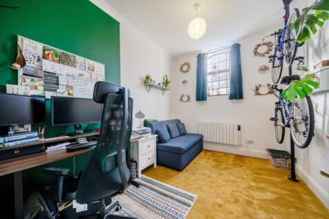 1360357-3-68e4dad636ffc