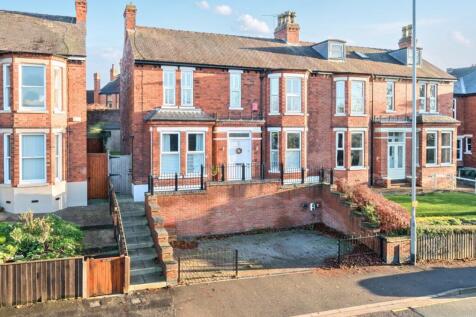 -692ff6f63fe8c-l-1385826-1-692ef761cc685-ARW