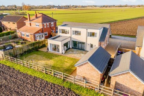 Honeysuckle House (Friskney)-2