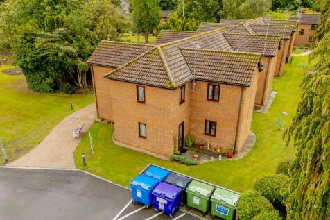 Flat 4 Elm Court (Boston)-4