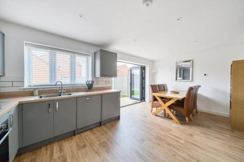 1289505-8-682af913928a6-ARW