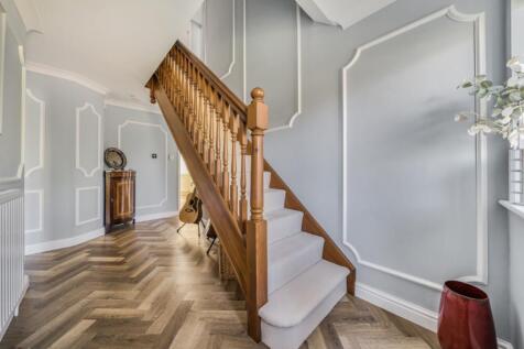 1312366-15-6852f3e88a581-ARW