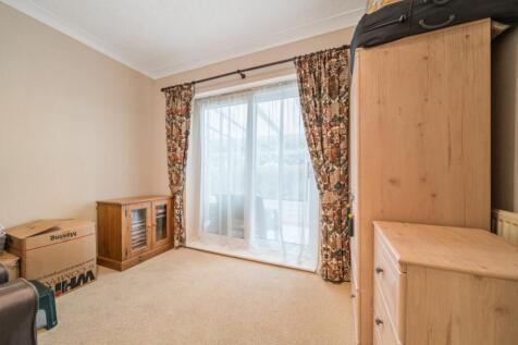 1373151-10-6900f52b4cebc