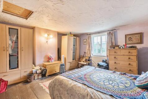 1389077-5-693c496f252ed