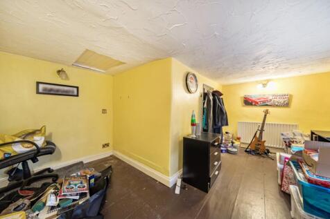 1389077-2-693c4855bd9b1