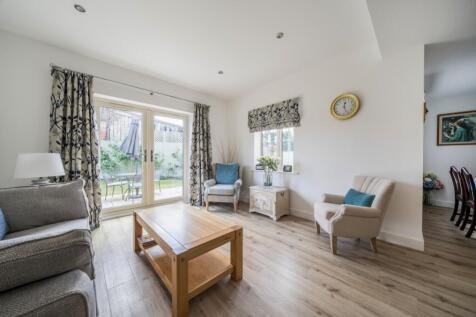 1297822-12-6830671855703-ARW