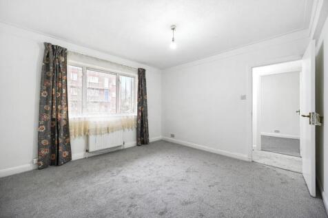 RCREA- 19 rosemont court- reception 6 (1).jpg