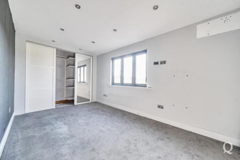 bf943090-d935-4b2...