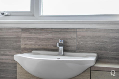 16a90acf-d4b0-4e6...