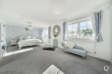 f95c64cd-4d4c-424...