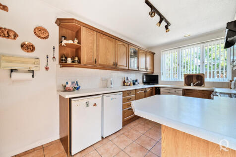 b1f44335-2d16-490...