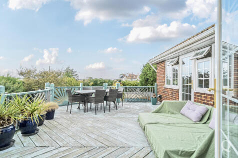 b93118dc-dcf4-4d1...