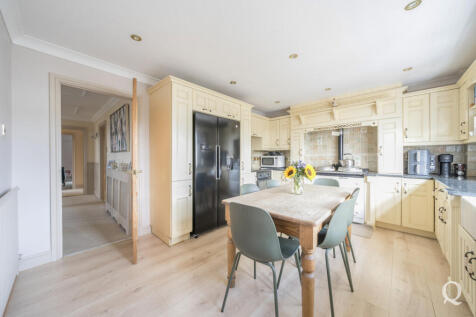 c37541b0-6371-4ea...