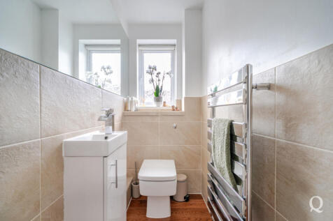 5de3f7bf-d658-499...