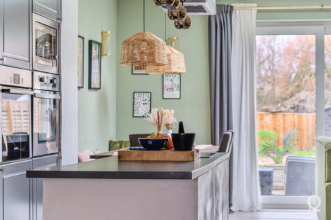 67fed3c0-b5a9-43f...