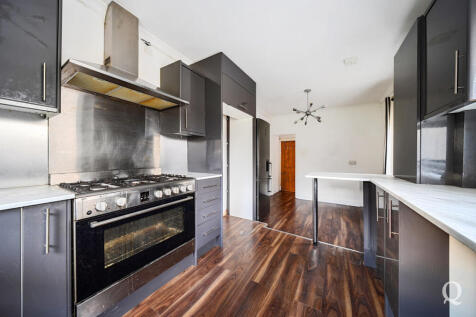 98725629-32e1-474...